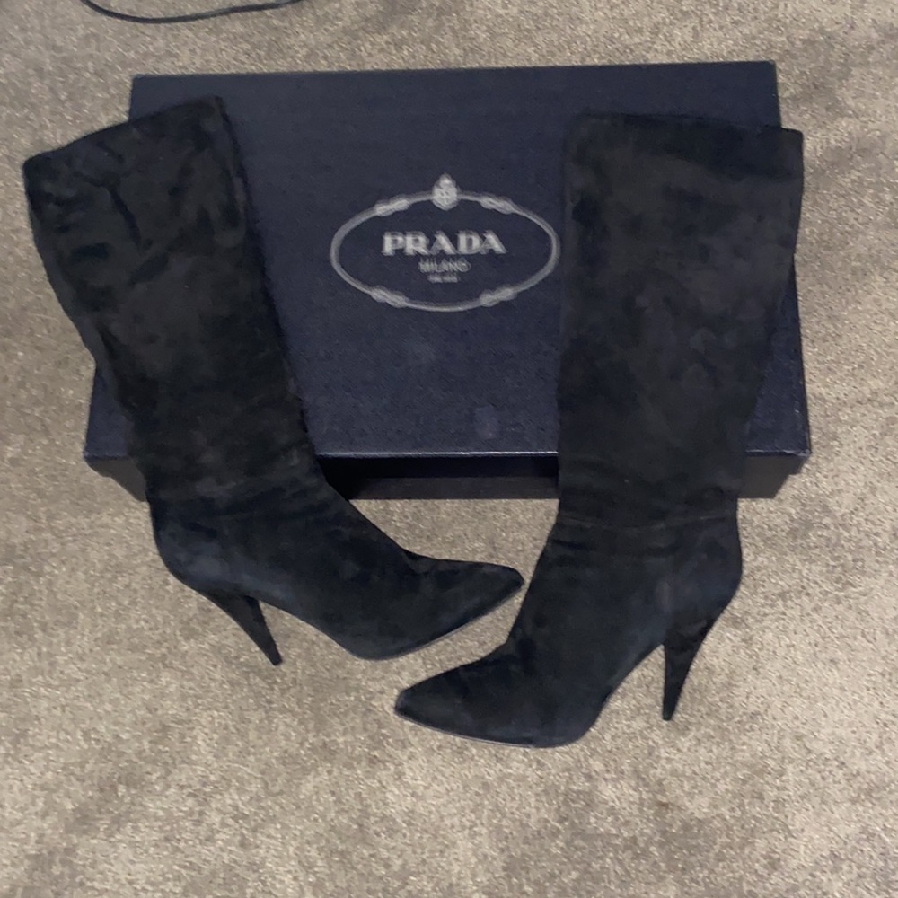 Prada blk suede boot